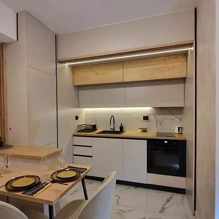 Luxury Gold * Skopie