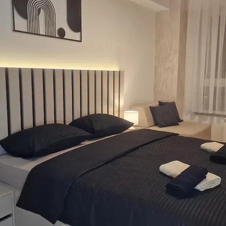 Luxury Gold Apartamento Escópia